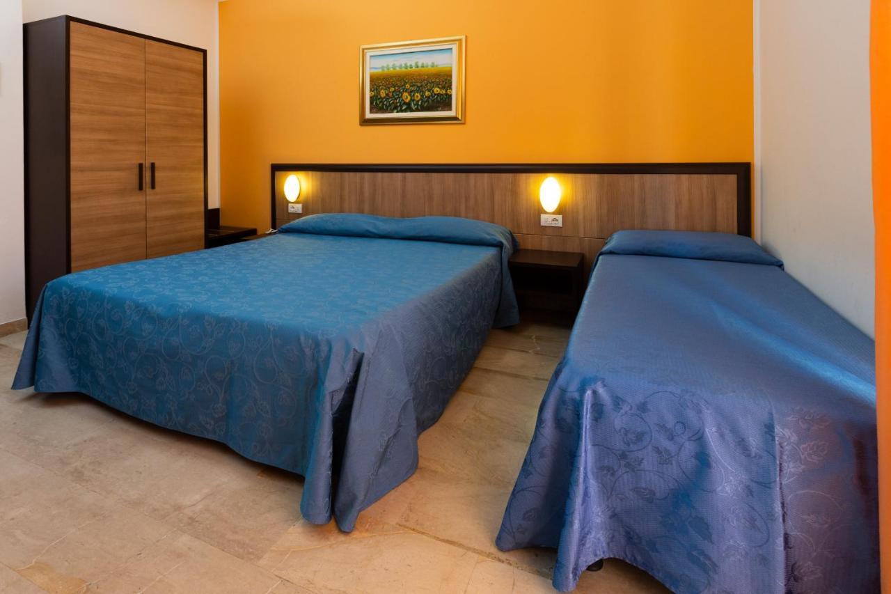 Hotel Belvedere Porto SantʼElpidio Buitenkant foto